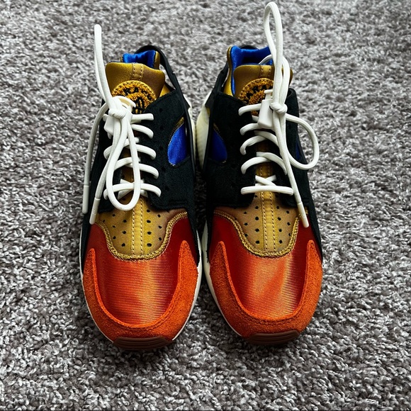 Nike Huarache - Picture 2 of 9